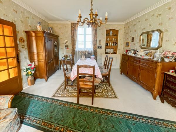 Maison
         7 pièces
        - 128 m² 168 800 € *