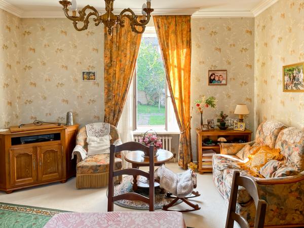 Maison
         7 pièces
        - 128 m² 168 800 € *