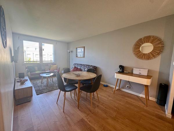 Appartement Evry 2 pièce(s) à EVRY ( 91000 )