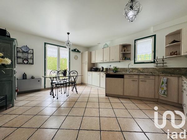 Maison 6 pièces de 145 m² à Boissise-le-Roi (77310)