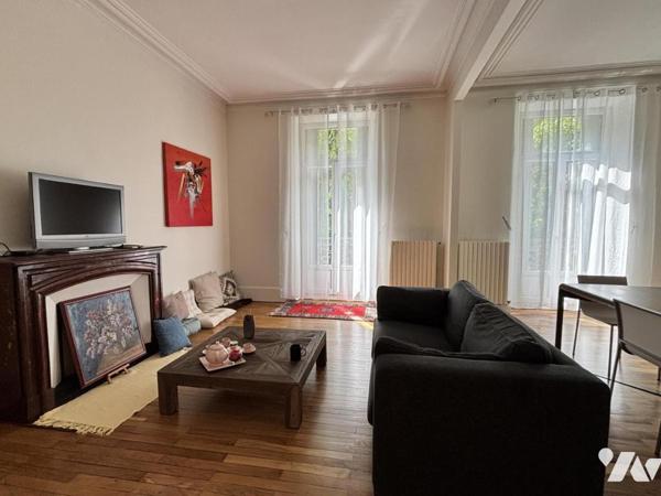 Grenoble – Boulevard Gambetta – Élégant 4 pièces dans bel haussmannien
