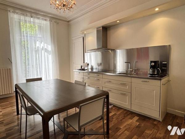 Grenoble – Boulevard Gambetta – Élégant 4 pièces dans bel haussmannien