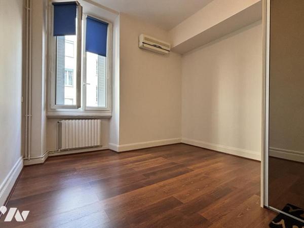 Grenoble – Boulevard Gambetta – Élégant 4 pièces dans bel haussmannien
