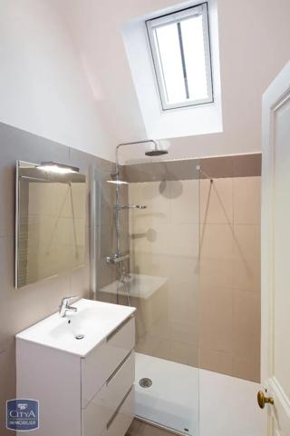 Appartement à louer 3 pièces 55.8m²