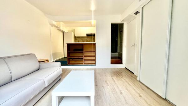 Très beau studio avec terrasse Butte Bergeyre