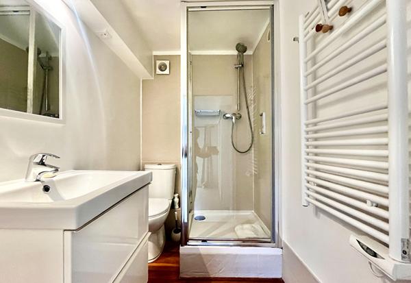 Très beau studio avec terrasse Butte Bergeyre