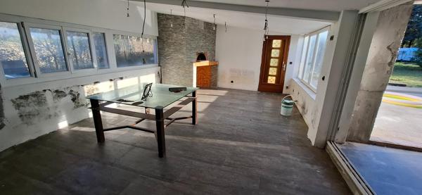 Située dans un quartier calme , Très bien exposée (Est et Sud)