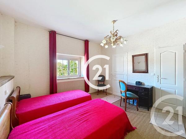 Maison à vendre  10 pièces - 308 m 2   LOUZAC ST ANDRE  - 16