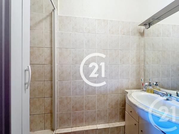 Maison à vendre  10 pièces - 308 m 2   LOUZAC ST ANDRE  - 16
