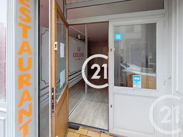 Maison à vendre  10 pièces - 308 m 2   LOUZAC ST ANDRE  - 16