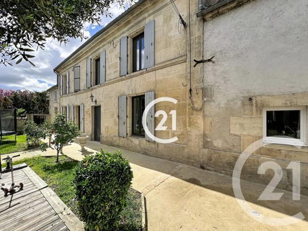 Maison à vendre  10 pièces - 308 m 2   LOUZAC ST ANDRE  - 16