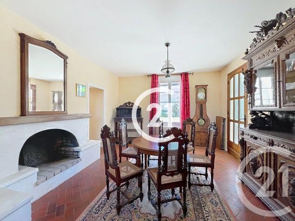 Maison à vendre  10 pièces - 308 m 2   LOUZAC ST ANDRE  - 16