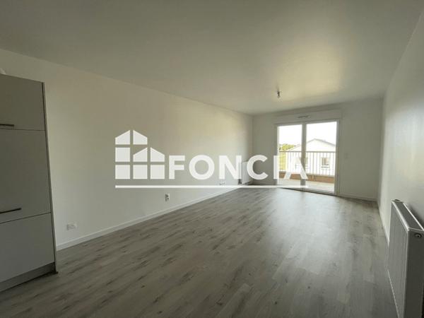 Location Appartement 3 pièces 62.2 m² - RUE DE CHAVANNES Chartres 28000