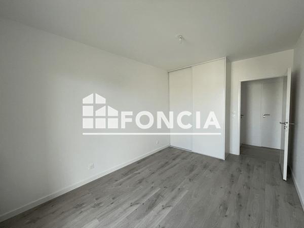 Location Appartement 3 pièces 62.2 m² - RUE DE CHAVANNES Chartres 28000