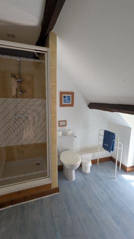 Grande maison en pierres de 265 m² – 8 chambres – Fort potentiel d’accueil – Idéal gîte ou grande famille