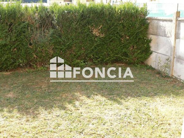 Location Local commercial 1 pièce 33.35 m² - 14 rue du 8 Mai 1945 La Queue-en-brie 94510