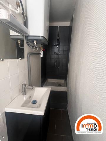 ROUEN PROCHE DE LA GARE - F1 meublé de 21,30 m²