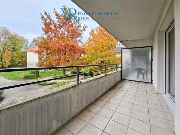 Divonne-les-Bains (01220) APPARTEMENT 2 PIÈCES (T2) & PARKING - HORS BAIL COMMERCIAL