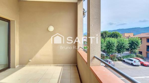 Appartement T2 avec Loggia et Parking - Centre Village