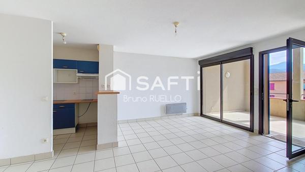 Appartement T2 avec Loggia et Parking - Centre Village