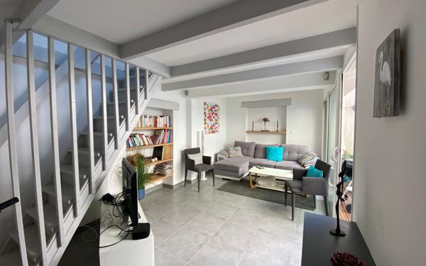 Maison à vendre    5 pièces •  Rochefort