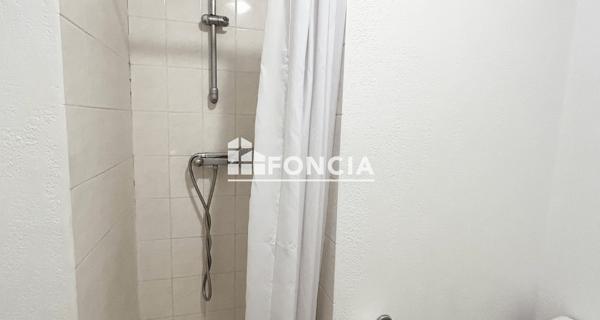 Location Studio meublé 20 m² - Saint-étienne 42000
