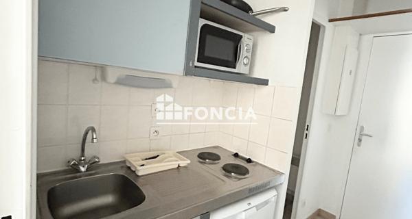 Location Studio meublé 20 m² - Saint-étienne 42000