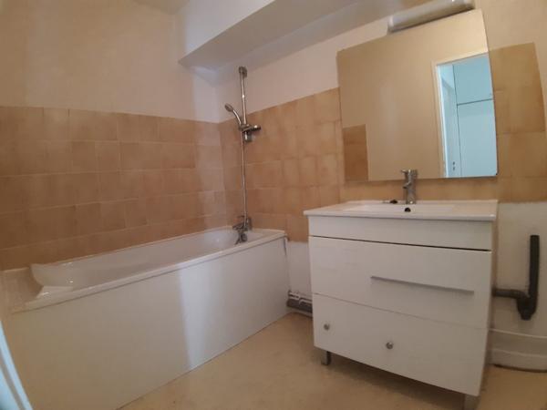Location Appartement 3 pièces 74 m² - Saint-dié-des-vosges 88100