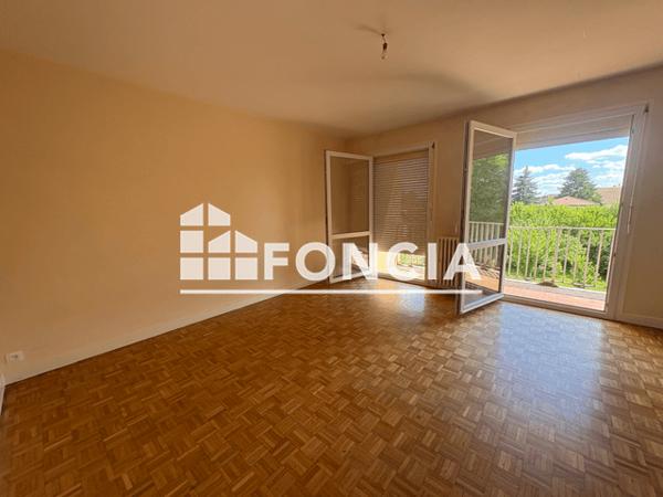 Location Studio 35 m² - 5 RUE ROLAND GARROS Bourg En Bresse 01000