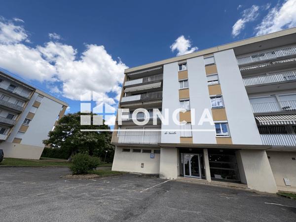 Location Studio 35 m² - 5 RUE ROLAND GARROS Bourg En Bresse 01000