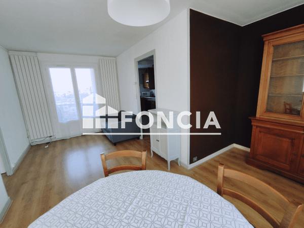 Location Appartement meublé 3 pièces 58.11 m² - 12 SQUARE DES FUSILLES Grenoble 38000