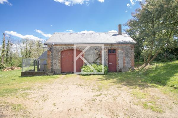 ÉLÉGANTE MAISON BOURGEOISE ET SON PARC EN BORDURE DE RIVIÈRE