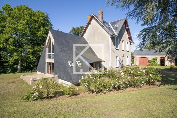 ÉLÉGANTE MAISON BOURGEOISE ET SON PARC EN BORDURE DE RIVIÈRE