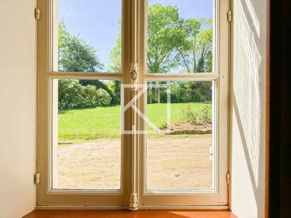 ÉLÉGANTE MAISON BOURGEOISE ET SON PARC EN BORDURE DE RIVIÈRE