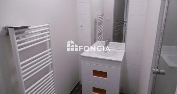 Location Appartement 2 pièces 48.02 m² - Clermont-ferrand 63000