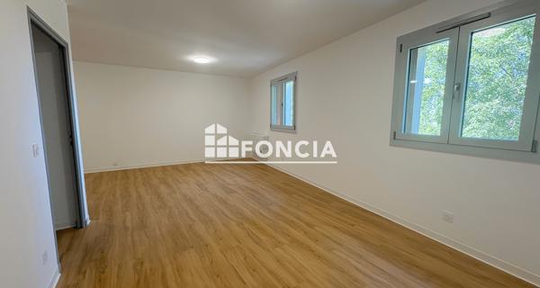 Location Appartement 3 pièces 71.6 m² - Carpentras 84200