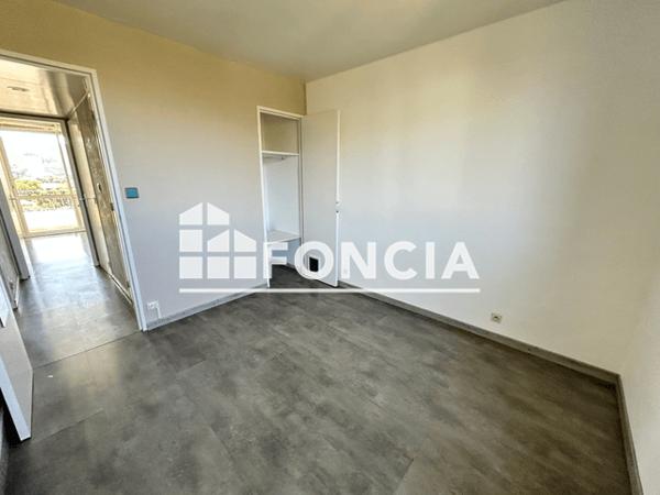 Location Appartement 4 pièces 70.7 m² - Marseille 09 13009