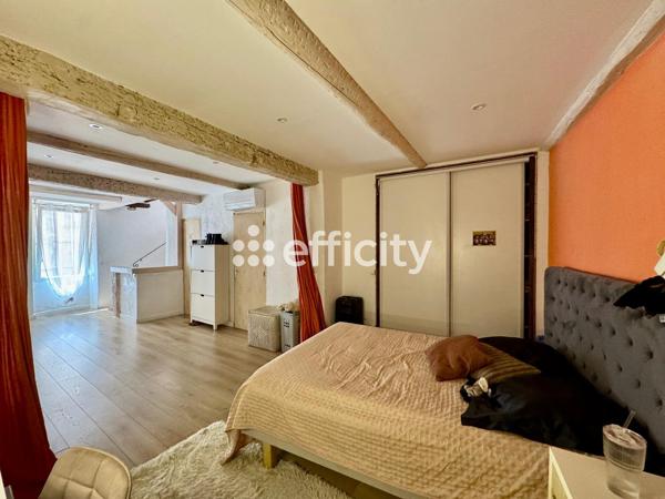 Maison
         3 pièces
        - 81 m² 278 000 € *