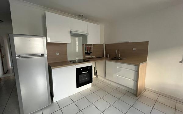 Appartement à louer    3 pièces •  Marsillargues