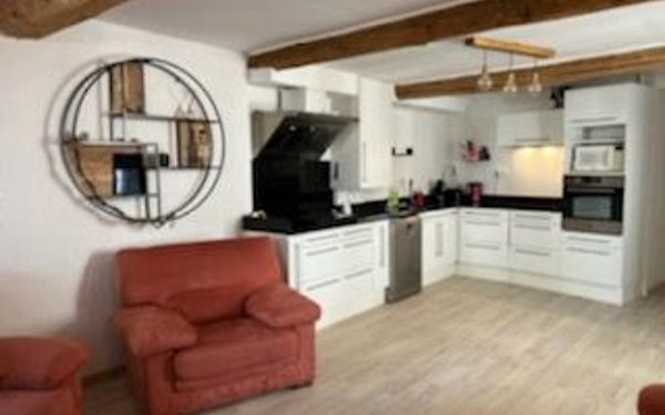 Maison à louer    3 pièces •  Redessan