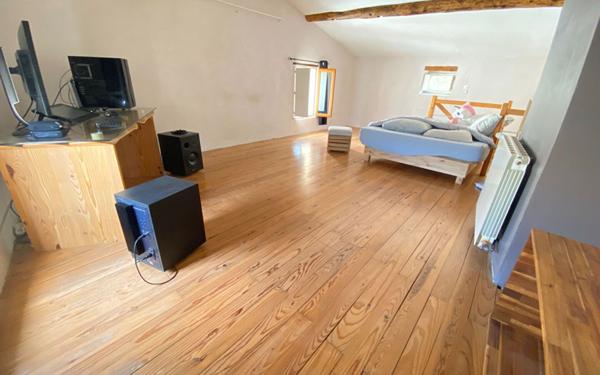 Maison à louer    3 pièces •  Redessan