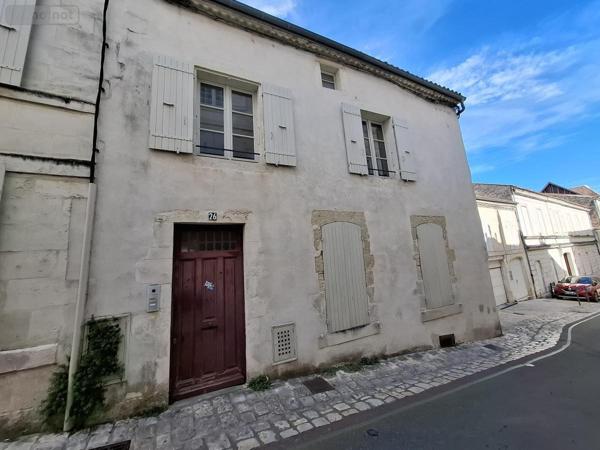 Appartement à vendre à Saintes en Charente-Maritime (17100), ref : 17111-727