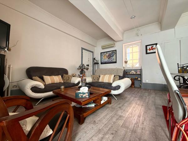 Lodève (34700) EXCLUSIVITÉ – IMMEUBLE DE CARACTÈRE – LODÈVE