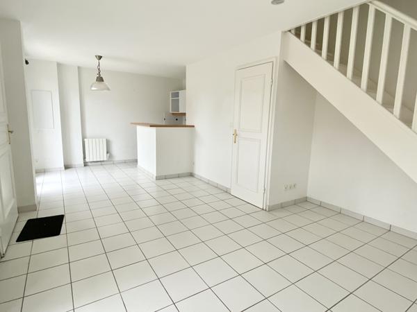 Port Guillaume - Charmant cottage de 3 pièces avec jardin en parfait état !