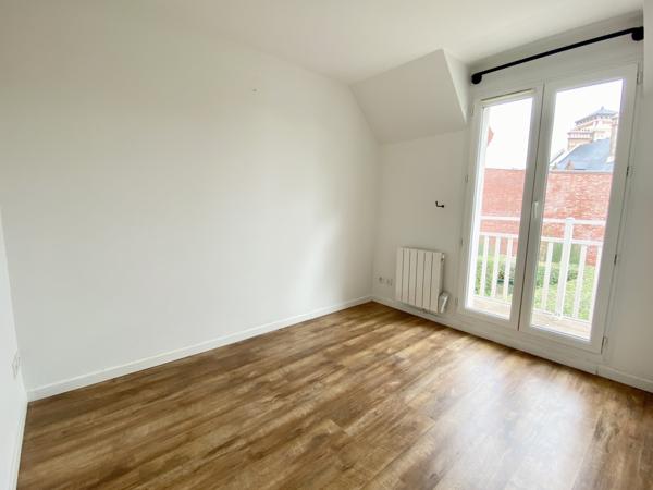 Port Guillaume - Charmant cottage de 3 pièces avec jardin en parfait état !