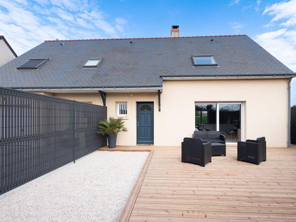 Maison limite ANGERS et SAINT BARTHELEMY D'ANJOU de 7 pièces avec 5 chambres, 147 m² habitables avec jardin et garage !