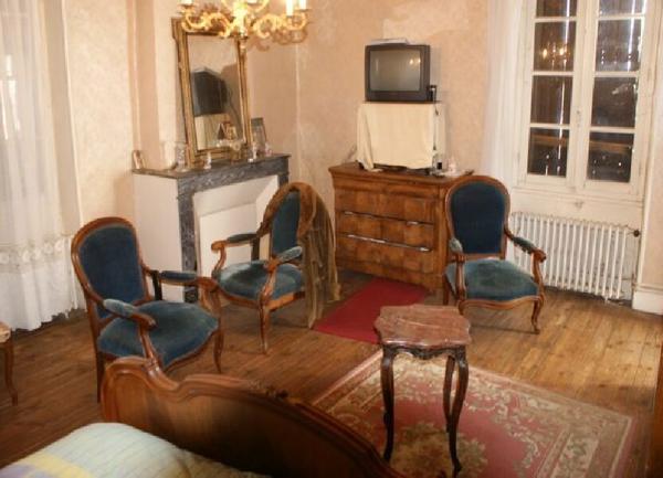 Maison à vendre    6 pièces •    Lectoure