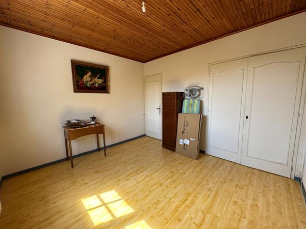 Maison à vendre à AIZENAY - 117m² avec 2000 m² de terrain, proche du centre