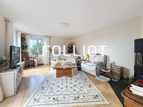 EXCLUSIVITÉ CABINET FOLLIOT BRÉHAL MAISON FAMILIALE AVEC VIE DE PLAIN-PIED À BRÉHAL