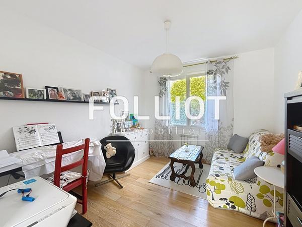 EXCLUSIVITÉ CABINET FOLLIOT BRÉHAL MAISON FAMILIALE AVEC VIE DE PLAIN-PIED À BRÉHAL